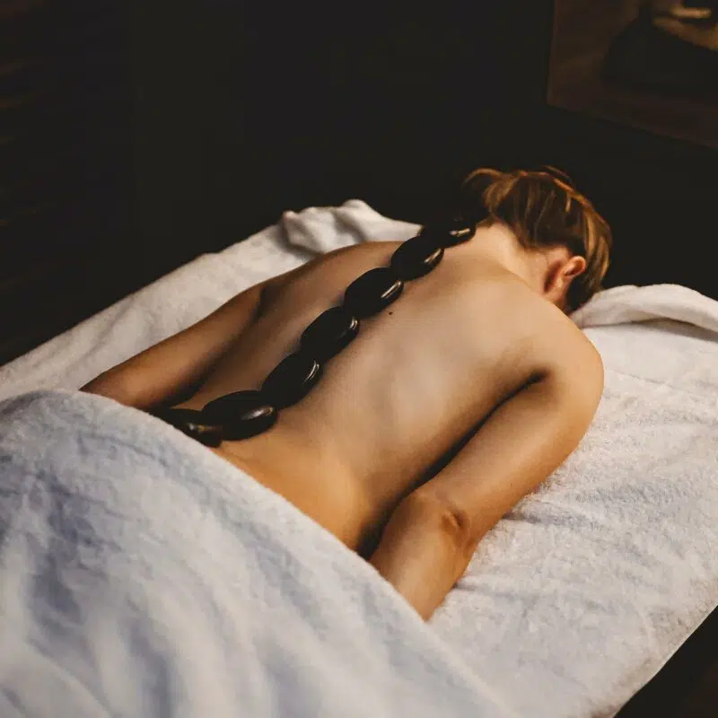 Massage Aux Pierres Chaudes Du Domaine Des Hautes Fagnes