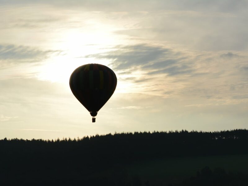 Vol-En-Montgolfière